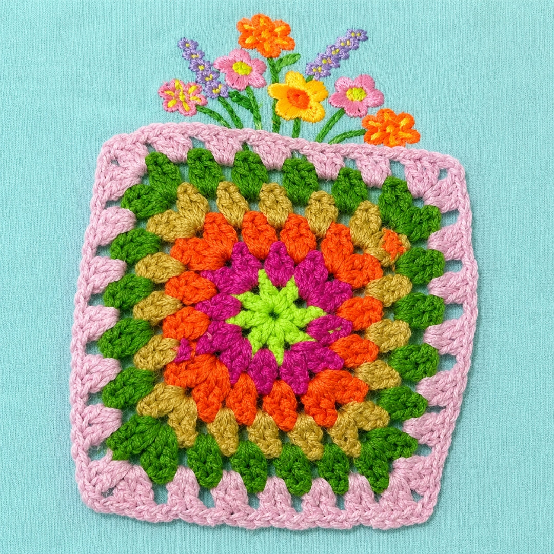 VITAMINS CHROCHET PATCH WITH EMBROIDERED BOXY FIT T-SHIRT